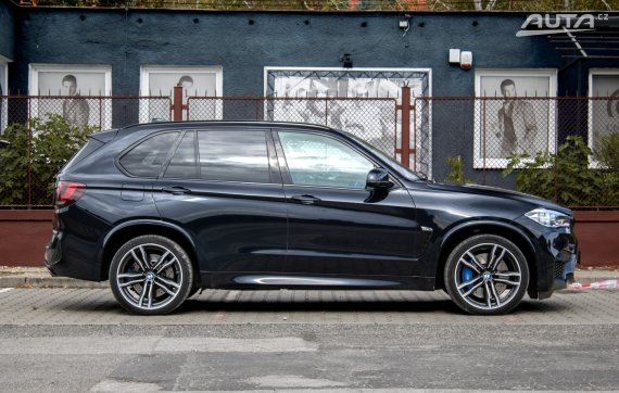 BMW X5 M F85 / 423kW / A8 / ZÁRUKA / AJ NA SPLÁTKY / PROTIÚČET 2017 černá