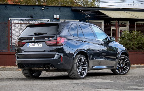 BMW X5 M F85 / 423kW / A8 / ZÁRUKA / AJ NA SPLÁTKY / PROTIÚČET 2017 černá
