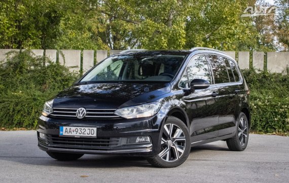 Volkswagen Touran 2.0 TDI SCR 150k Highline DSG, 110 kW, A7 / AJ NA SPLÁTKY / PROTIÚČET / 2020 - hlavní pohled