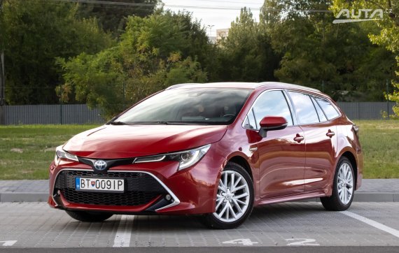 Toyota Corolla Combi 2.0 Hybrid Dynamic Force Executive / 112kW / E-CVT / ZÁRUKA / AJ NA SPLÁTKY / PROTIÚČET 2019 - hlavní pohled