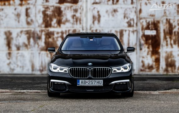 BMW Rad 7 740d xDrive M-paket 235kW 2018 / AJ NA SPLÁTKY / PROTIÚČET 2018 černá