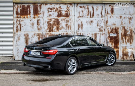 BMW Rad 7 740d xDrive M-paket 235kW 2018 / AJ NA SPLÁTKY / PROTIÚČET 2018 černá