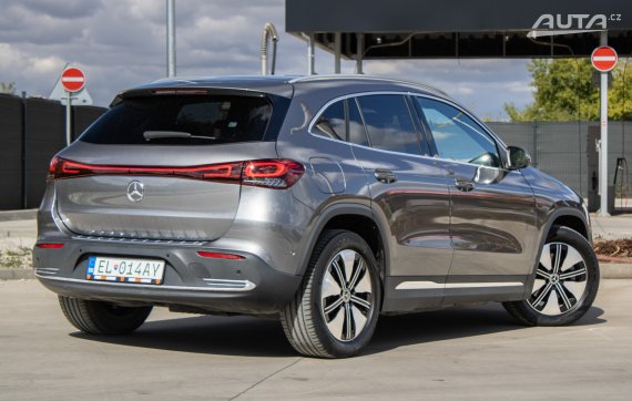 Mercedes-Benz EQA 250+, 140 kW, A1, 5d. / AJ NA SPLÁTKY / PROTIÚČET / 2023 šedá