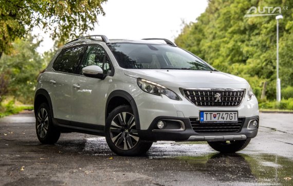 Peugeot 2008 1.2 PureTech Allure 81kW MT/5 2017 / AJ NA SPLÁTKY / PROTIÚČET 2017 bílá