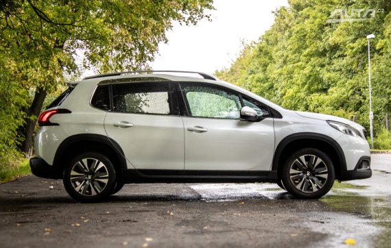 Peugeot 2008 1.2 PureTech Allure 81kW MT/5 2017 / AJ NA SPLÁTKY / PROTIÚČET 2017 bílá