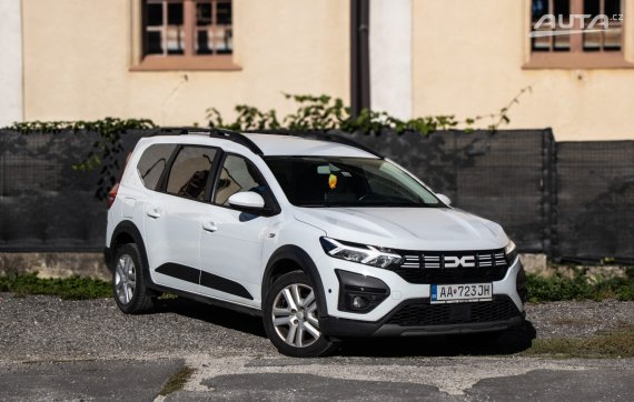 Dacia Jogger 2024 LPG 67kW MT/6 - 7 Miest / AJ NA SPLÁTKY / PROTIÚČET 2024 bílá
