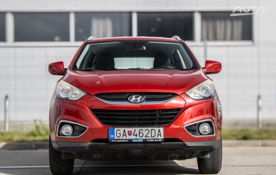 Hyundai ix35 1.7 CRDi VGT 85kW MT/6 2011 / AJ NA SPLÁTKY / PROTIÚČET 2011 červená