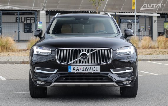 Volvo XC90 D5 Drive-E Inscription AWD A/T, 171kW (2015) / AJ NA SPLÁTKY / PROTIÚČET / 2015 černá