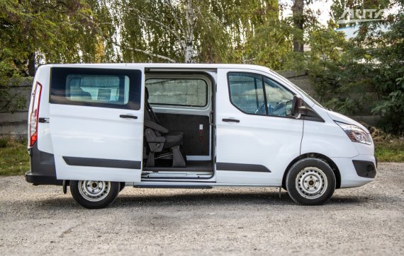 Ford Transit Custom 2.0 TDCi 77kW MT/6 2018 - 9 Miest / AJ NA SPLÁTKY / PROTIÚČET 2018 bílá
