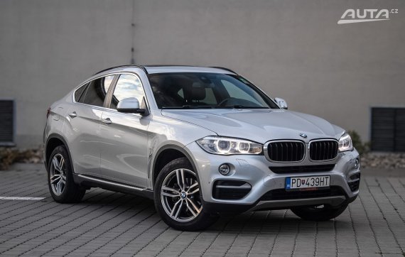 BMW X6 xDrive30d 190kW AT/8 2015 / AJ NA SPLÁTKY / PROTIÚČET 2015 stříbrná metalíza