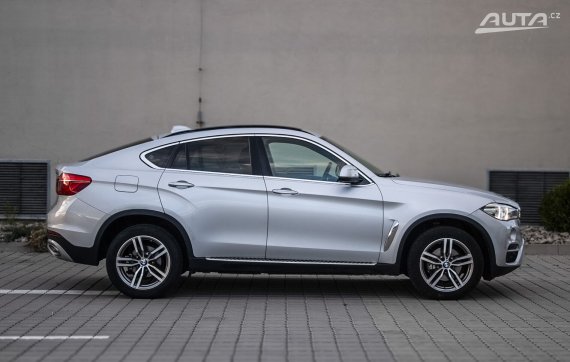 BMW X6 xDrive30d 190kW AT/8 2015 / AJ NA SPLÁTKY / PROTIÚČET 2015 stříbrná metalíza