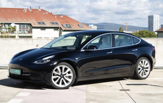 Tesla Model 3 Standard Range Plus 2020 239kW / AJ NA SPLÁTKY / PROTIÚČET 2020 - hlavní pohled