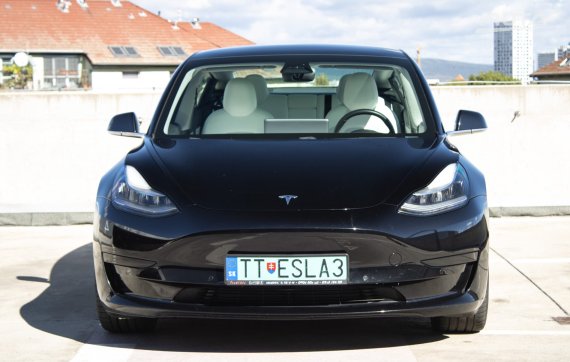 Tesla Model 3 Standard Range Plus 2020 239kW / AJ NA SPLÁTKY / PROTIÚČET 2020 černá