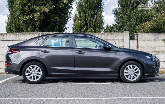 Hyundai i30 1.6 CRDi, 100kW (2019) 2019 šedá