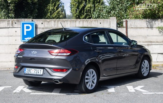 Hyundai i30 1.6 CRDi, 100kW (2019) 2019 šedá