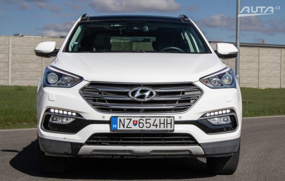 Hyundai Grand Santa Fe 2.2 CRDi 4x4 Xpossible, 147 kW, A6 / AJ NA SPLÁTKY / PROTIÚČET / 2017 bílá