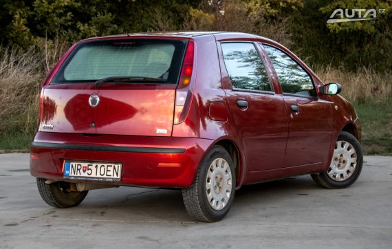 Fiat Punto 1.2 Classic / 44kW / M5 / AJ NA SPLÁTKY / PROTIÚČET 2008 červená