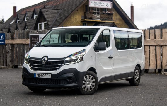 Renault Trafic Minibus Cool Pass L2 2020 88kW MT/6 / AJ NA SPLÁTKY / PROTIÚČET 2020 - hlavní pohled