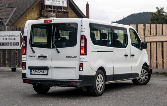 Renault Trafic Minibus Cool Pass L2 2020 88kW MT/6 / AJ NA SPLÁTKY / PROTIÚČET 2020 bílá