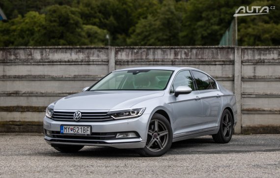 Volkswagen Passat 2.0 TDI BMT Highline 110kW AT/6 2016 / AJ NA SPLÁTKY / PROTIÚČET 2016 - hlavní pohled