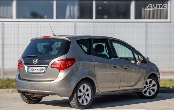 Opel Meriva 1.4 16V 74kW MT/5 2013 / AJ NA SPLÁTKY / PROTIÚČET 2013 hnědá