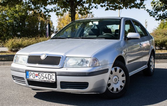 Škoda Octavia 1.4 MPI Tour, 55kW (2008) / AJ NA SPLÁTKY / PROTIÚČET / 2008 stříbrná metalíza