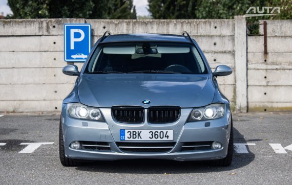 BMW Rad 3 Touring 335xi xDrive E91 2008 2008 modrá