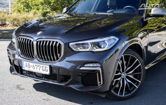 BMW X5 xDrive M50d A/T, 294kW (2019) / AJ NA SPLÁTKY / PROTIÚČET / 2019 černá