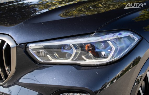 BMW X5 xDrive M50d A/T, 294kW (2019) / AJ NA SPLÁTKY / PROTIÚČET / 2019 černá