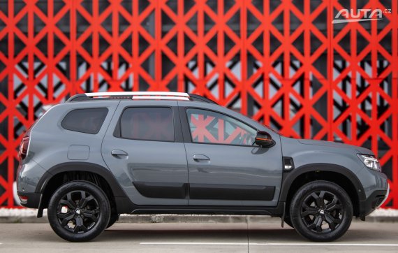 Dacia Duster 1.0 LPG Extreme 2022 MT/6 67kW / AJ NA SPLÁTKY / PROTIÚČET 2022 šedá