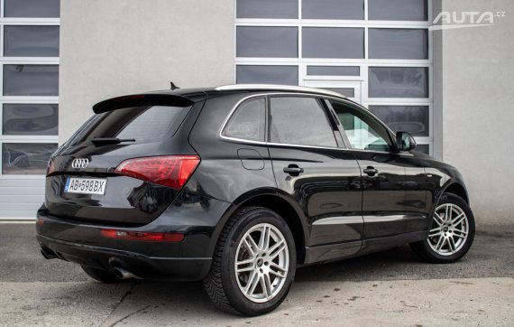 Audi Q5 2.0 TFSI Quattro S Line / 155kW / A7 / AJ NA SPLÁTKY / PROTIÚČET 2010 černá