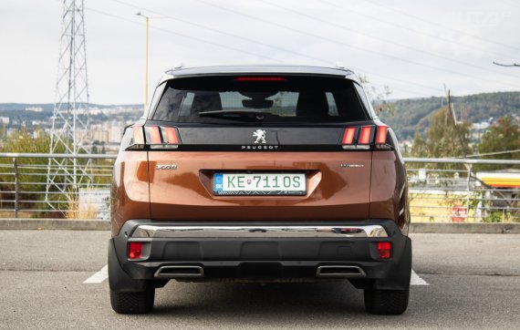 Peugeot 3008 1.6 Hybrid4 4x4 e-EAT8, 221kW (2020) / AJ NA SPLÁTKY / PROTIÚČET / 2020 hnědá
