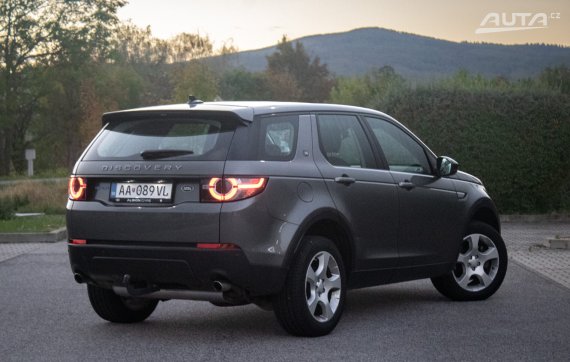 Land Rover Discovery Sport 2.0L, 110 kW, M6 / AJ NA SPLÁTKY / PROTIÚČET / 2016 zelená