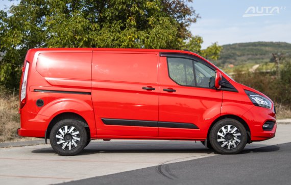Ford Transit Custom 2.0 EcoBlue 2020 96kW MT/6 / AJ NA SPLÁTKY / PROTIÚČET 2020 červená