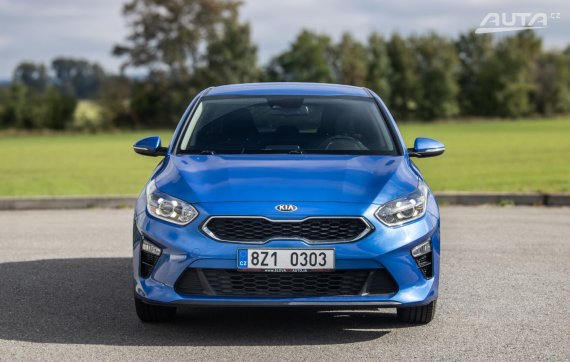 Kia Ceed 2019 73kW MT/6 2019 modrá