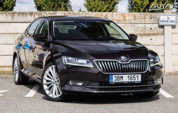 Škoda Superb 2.0 TDI L&amp;K 4x4 DSG, 140kW (2018) 2018 hnědá