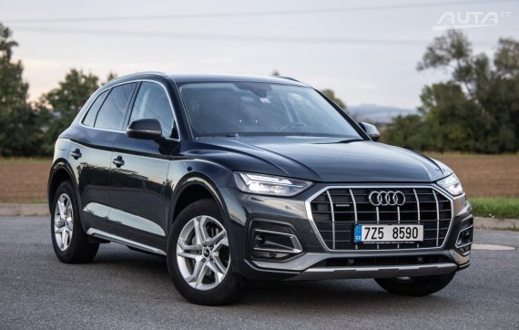 Audi Q5 2022 AWD 150kW 2022 šedá