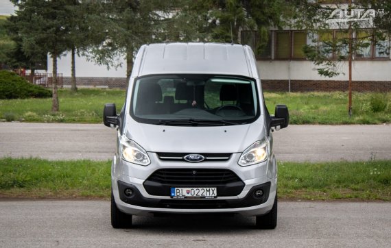 Ford Transit Custom 2.2 TDCi Trend L2H2 T310, 92 kW, M6. / AJ NA SPLÁTKY / PROTIÚČET / 2015 šedá