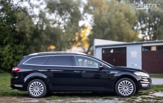 Ford Mondeo 2012 176kW FWD AT 2012 černá