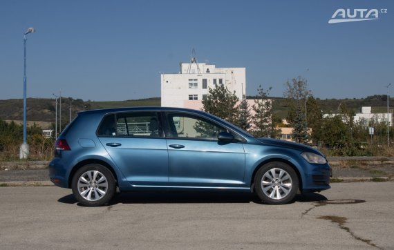 Volkswagen Golf 1.2 TSI 85k, 63kW, M5, 5d. / AJ NA SPLÁTKY / PROTIÚČET / 2012 modrá