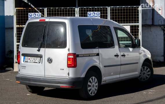 Volkswagen Caddy 2.0 TDI BMT / 55kW / M5 / ZÁRUKA / AJ NA SPLÁTKY / PROTIÚČET 2017 stříbrná metalíza