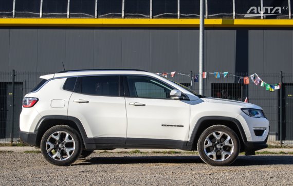 Jeep Compass 2.0L MJet 4WD Limited / 103kW / A9 / ZÁRUKA / AJ NA SPLÁTKY / PROTIÚČET 2019 bílá