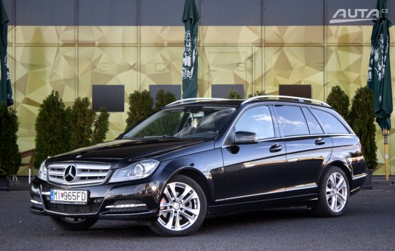 Mercedes-Benz C trieda Kombi W204  220CDI Avantgarde / 125kW / M6 / ZÁRUKA / AJ NA SPLÁTKY / PROTIÚČET 2013 - hlavní pohled