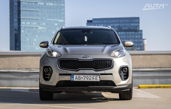 Kia Sportage 2.0 CRDi HP 4WD 185k Gold, 136 kW, M6. / AJ NA SPLÁTKY / PROTIÚČET / 2016 šedá