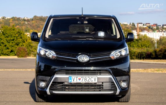 Toyota Proace Verso Family 2.0 D-4D L2 / 130kW / A8 / ZÁRUKA / AJ NA SPLÁTKY / PROTIÚČET 2020 černá