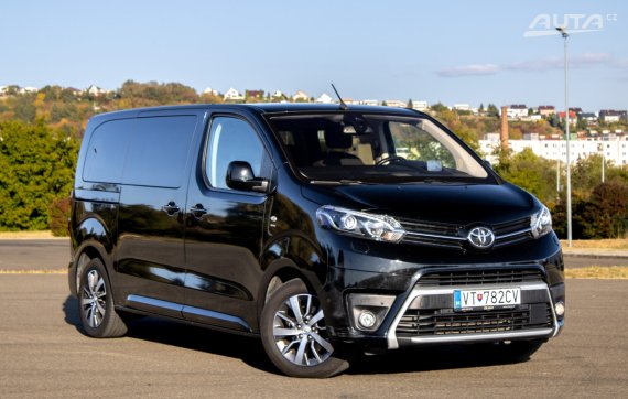 Toyota Proace Verso Family 2.0 D-4D L2 / 130kW / A8 / ZÁRUKA / AJ NA SPLÁTKY / PROTIÚČET 2020 černá