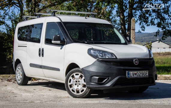 Fiat Dobló Panorama 1.4 T-Jet Plus, 88 kW, M6, 5d. / AJ NA SPLÁTKY / PROTIÚČET / 2020 bílá
