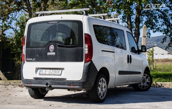 Fiat Dobló Panorama 1.4 T-Jet Plus, 88 kW, M6, 5d. / AJ NA SPLÁTKY / PROTIÚČET / 2020 bílá