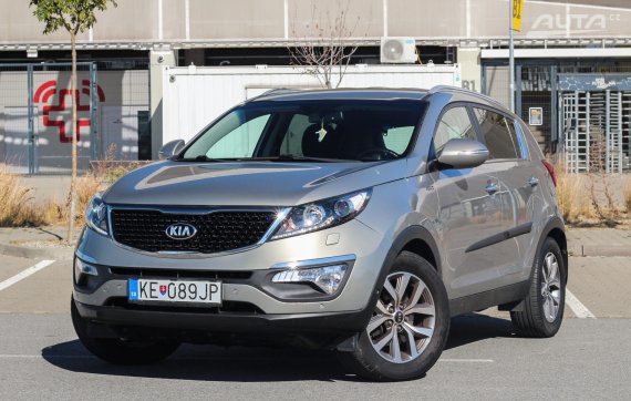 Kia Sportage 2.0 CRDi Platinum 4x4 A/T, 100kW (2015) / AJ NA SPLÁTKY / PROTIÚČET / 2015 - hlavní pohled