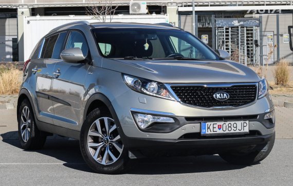 Kia Sportage 2.0 CRDi Platinum 4x4 A/T, 100kW (2015) / AJ NA SPLÁTKY / PROTIÚČET / 2015 šedá